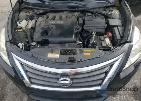 2013 Nissan Altima 3.5S z USA, uszkodzony, nr VIN 1N4BL3AP0DN466474